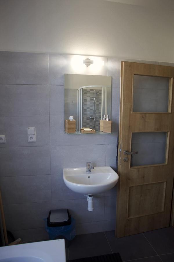 Cachrov Apartmany Ve Mlejne المظهر الخارجي الصورة
