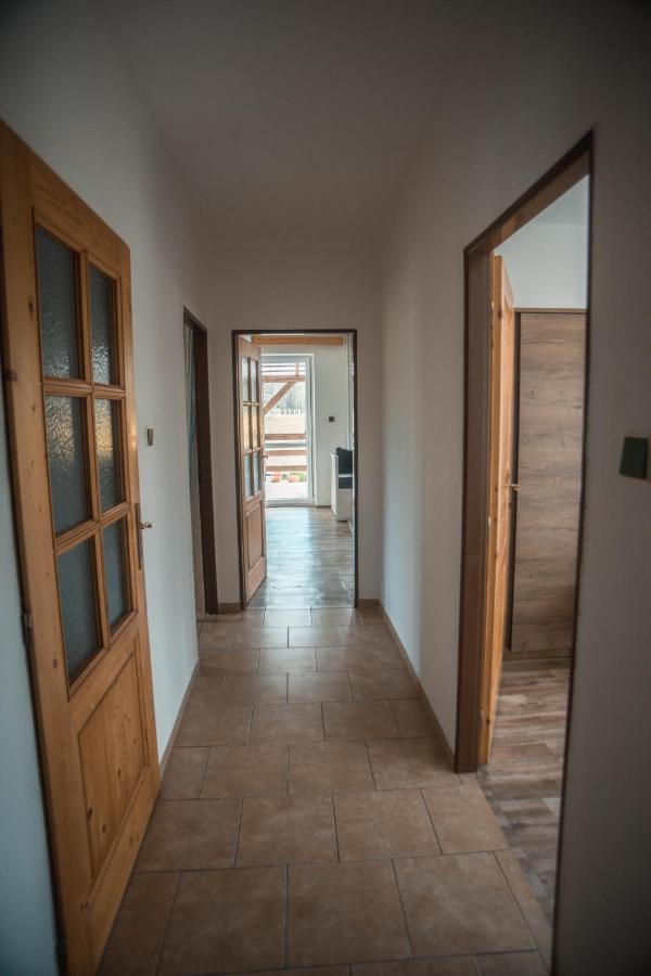 Cachrov Apartmany Ve Mlejne المظهر الخارجي الصورة