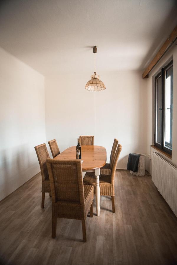Cachrov Apartmany Ve Mlejne المظهر الخارجي الصورة